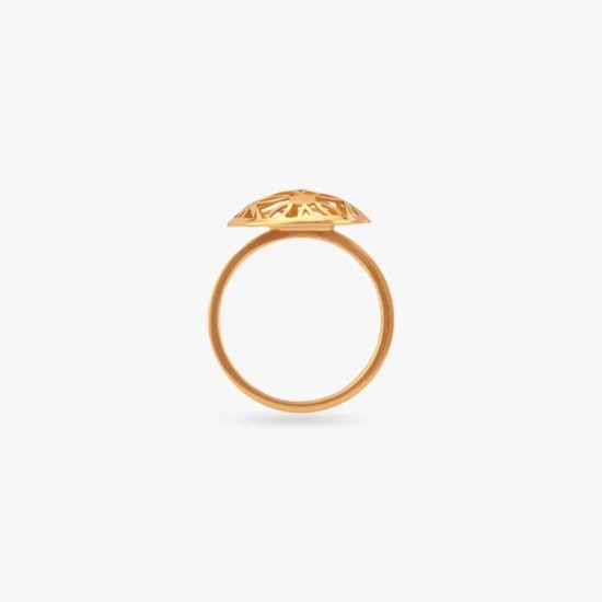 Gold ladies ring